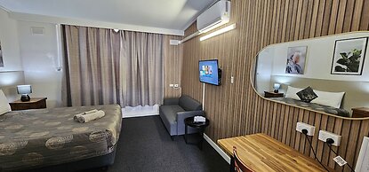 Blue Lake Motel