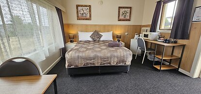Blue Lake Motel