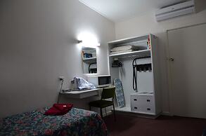Travelway Motel