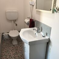 Travelway Motel
