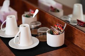 Harp Hotel
