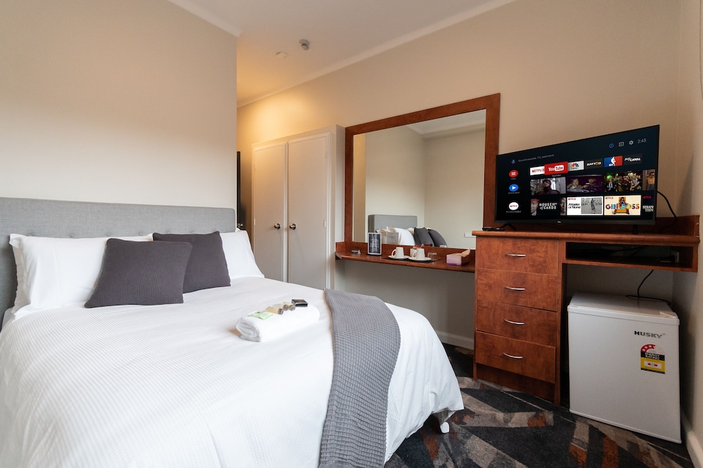Harp Hotel
