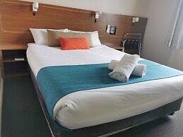 Garden Motor Inn