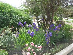 Garden Motor Inn