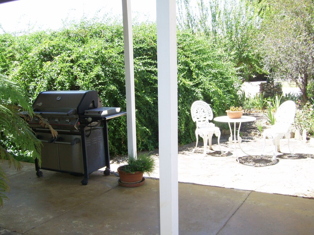 Garden Motor Inn
