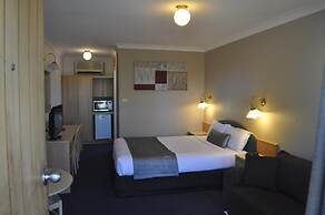 In Town Motor Inn