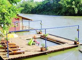 Boutique Raft Resort