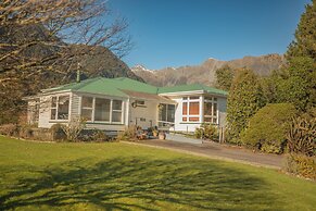 Rainforest Motel