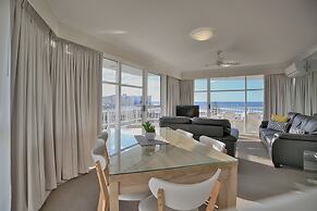 19th Avenue On The Beach