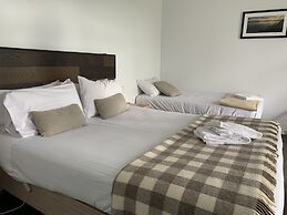 Meeniyan Motel