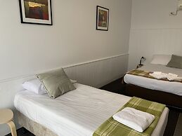 Meeniyan Motel