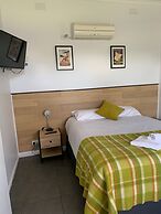 Meeniyan Motel