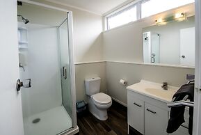 Aura Accommodation
