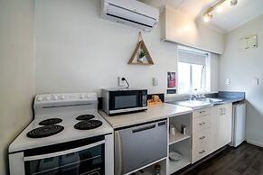 Aura Accommodation
