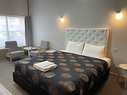 Tropicana Motor Inn
