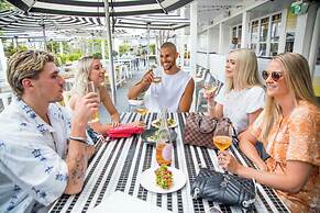 Cottesloe Beach Hotel