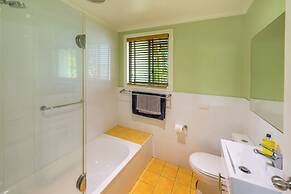 Safety Beach Ocean Bungalows