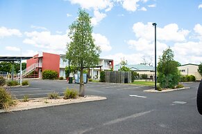 Capella Coach Inn