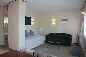 Ala Moana Motel