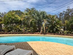Centenary Motor Inn