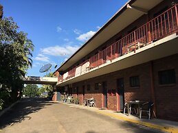 Centenary Motor Inn