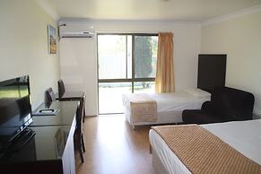 Centenary Motor Inn