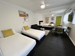 Warburton Motel