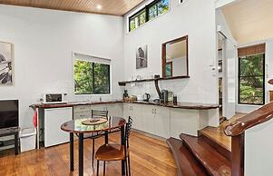 Hunchy Hideaway
