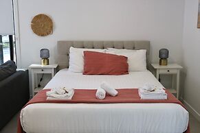 Hunchy Hideaway