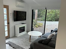 Hunchy Hideaway