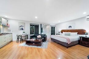 Hunchy Hideaway