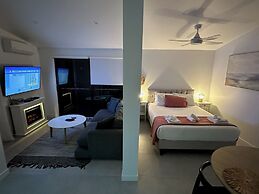 Hunchy Hideaway