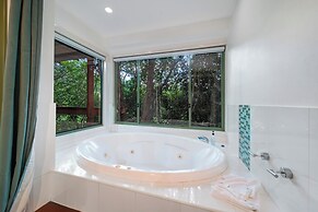 Hunchy Hideaway