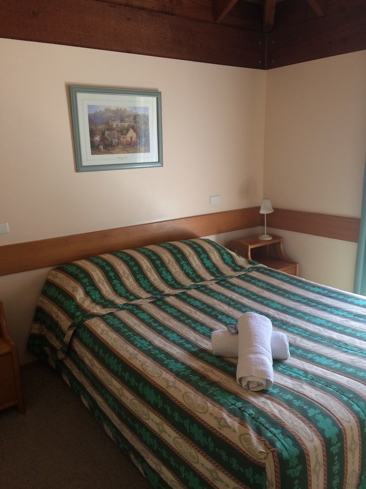 Lighthouse Beach Holiday Village