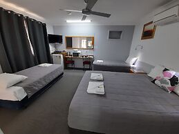 Civic Motel