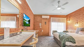 Golden River Motor Inn