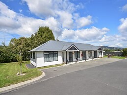Bonnie Knights Motel