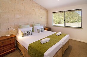 Acacia Chalets