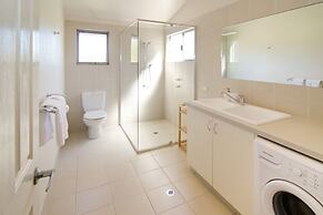Acacia Chalets