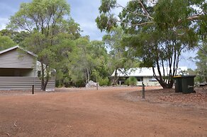 Acacia Chalets