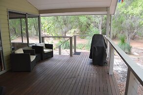 Acacia Chalets
