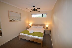 Acacia Chalets