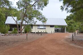 Acacia Chalets