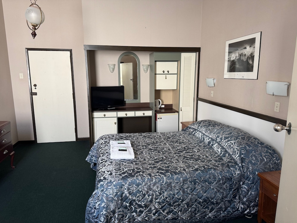 Grand Hotel, Whangarei