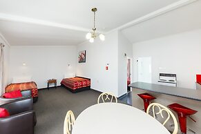 Manfeild Park Motel