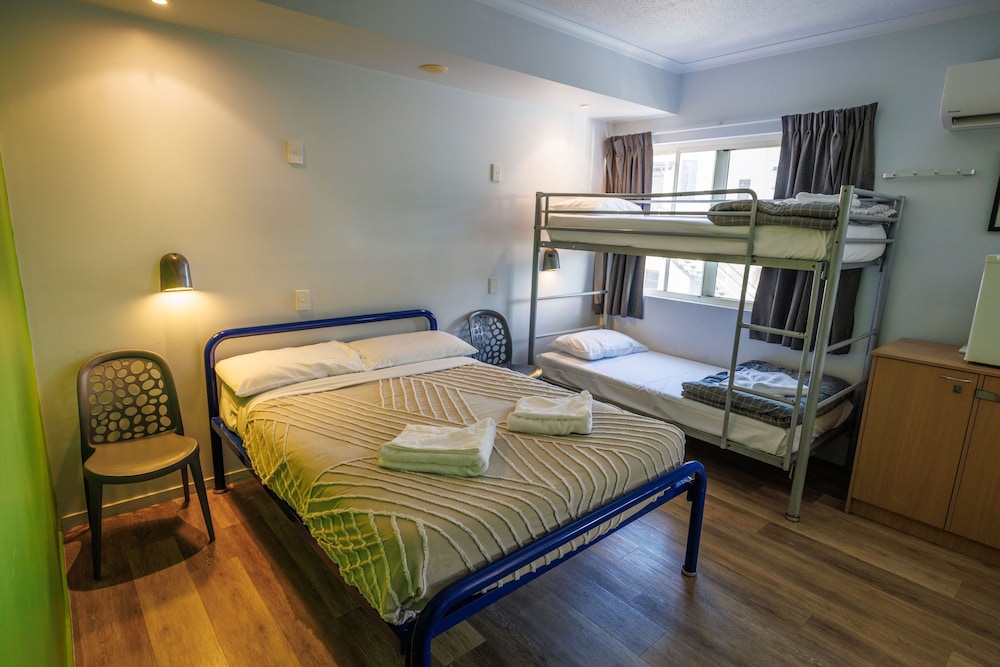 YHA Cairns Central