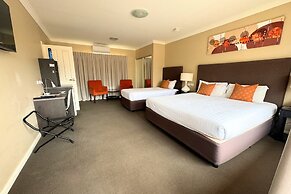 Sundowner Motel Hotel