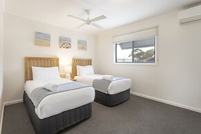 Captains Cove Waterfront Resort