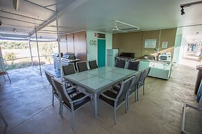 Fourth Avenue Motor Inn