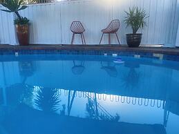 Beachmere Palms Motel